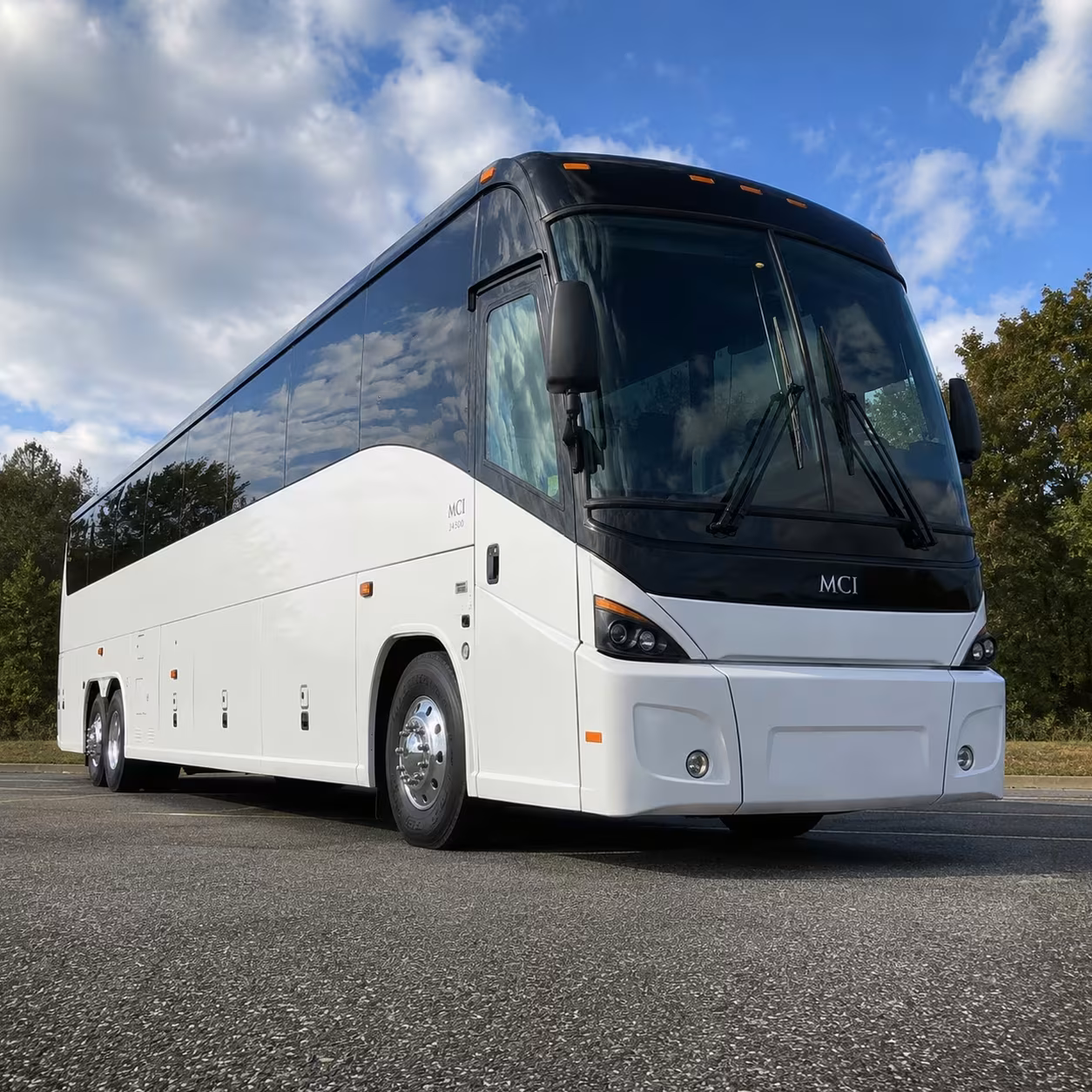 vista employee shuttles for healthcare and manufacturing teams