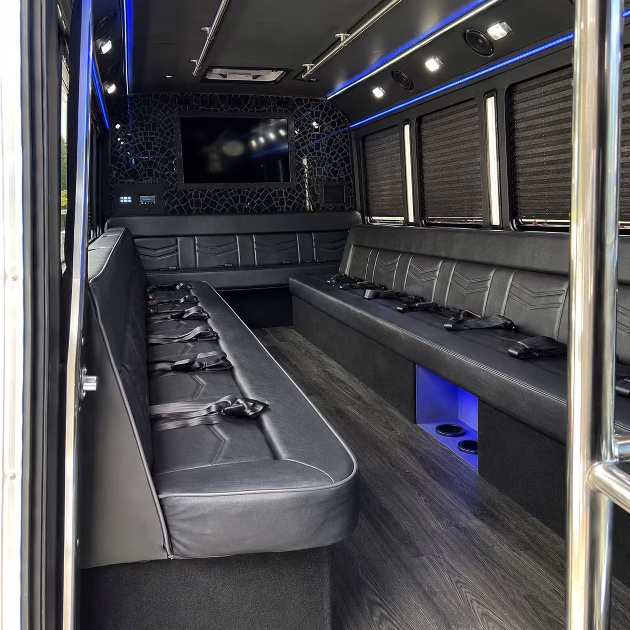 wedding bus rentals in vista