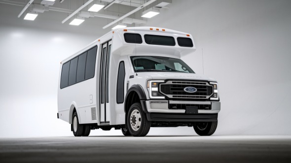 vista 15 passenger minibus