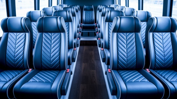 vista 25 passenger minibus rental